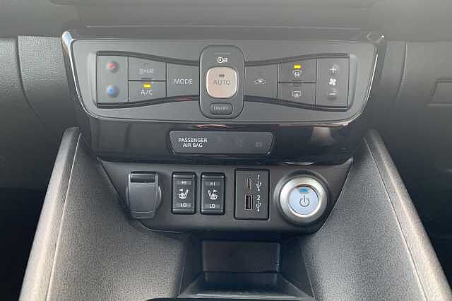Nissan LEAF 110kW Tekna 39kWh 5dr Auto