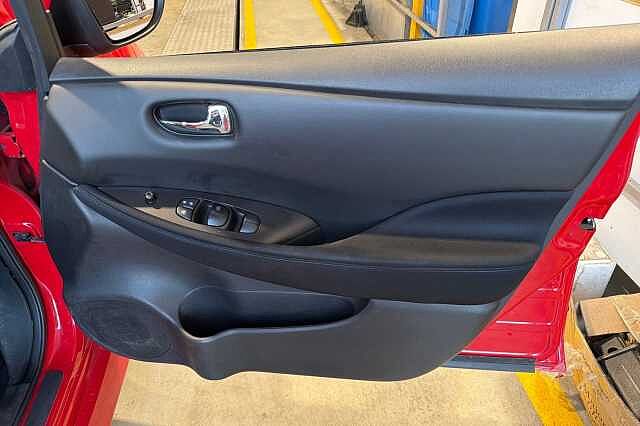 Nissan LEAF 110kW Acenta 39kWh 5dr Auto