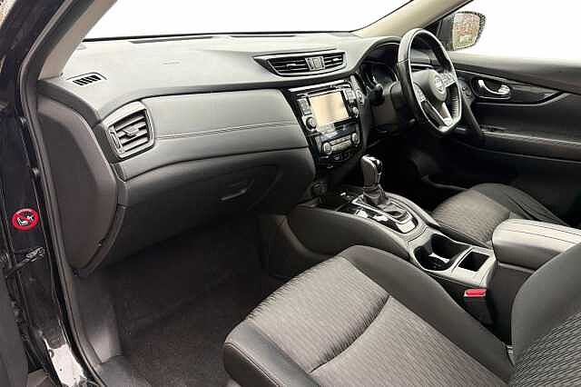 Nissan X-Trail 1.7 dCi N-Connecta 5dr CVT