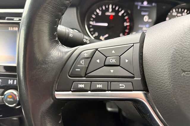 Nissan X-Trail 1.7 dCi N-Connecta 5dr CVT