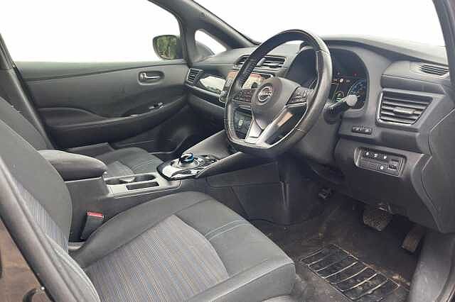 Nissan LEAF 110kW N-Connecta 39kWh 5dr Auto