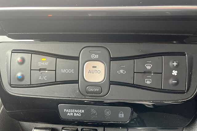 Nissan LEAF 110kW N-Connecta 39kWh 5dr Auto