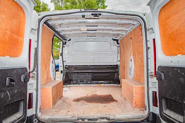 Nissan Primastar 2.0dCi (130ps)(Eu6d) Tekna 28 L1H1 PV