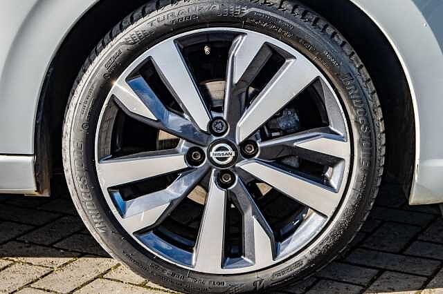 Nissan Micra 1.0 IG-T 92 Tekna 5dr