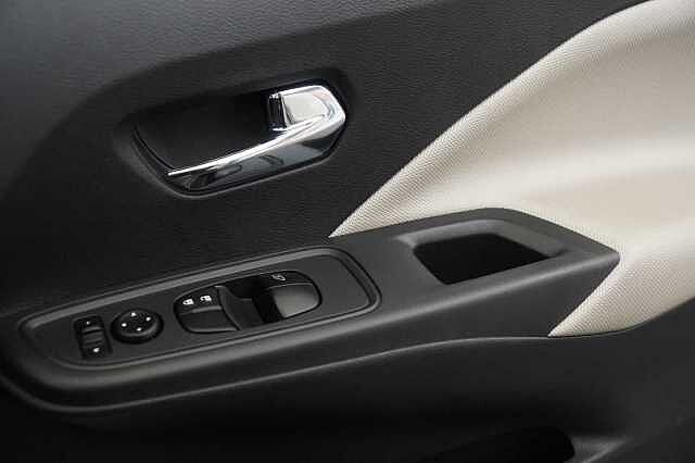 Nissan Micra 0.9 IG-T 90 Acenta with Air Con and Apple + Android Integration
