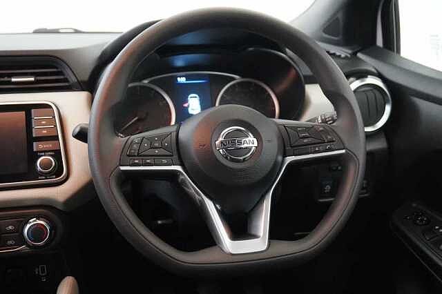 Nissan Micra 0.9 IG-T 90 Acenta with Air Con and Apple + Android Integration