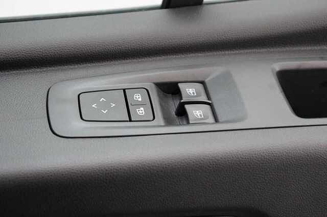 Nissan Interstar 2.0 dCi 130 Tekna L3 H2 3.5T Panel Van with Air Con and Rear Parking Camera