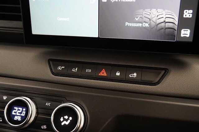 Nissan Interstar 2.0 dCi 130 Tekna L3 H2 3.5T Panel Van with Air Con and Rear Parking Camera