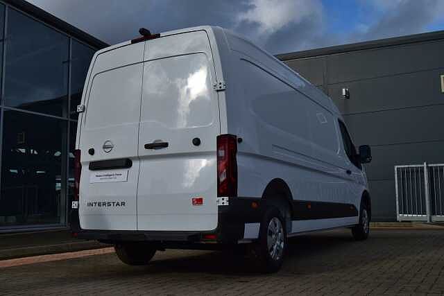 Nissan Interstar 2.0 dCi 130 Tekna L3 H2 3.5T Panel Van with Air Con and Rear Parking Camera