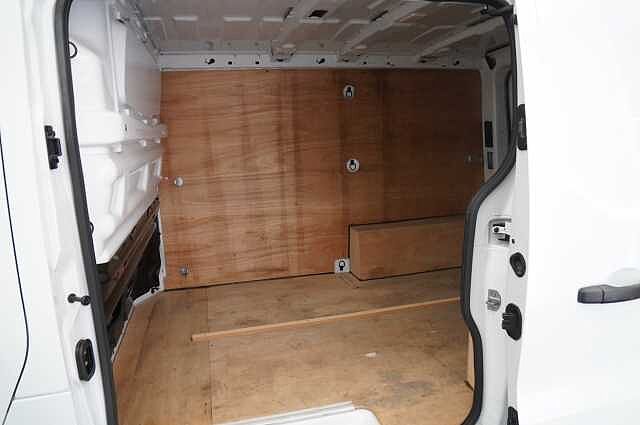 Nissan Primastar 2.0 dCi 110 Acenta L1 H1 2.8T Panel Van with Ply Lining and Slam Locks