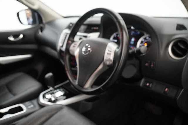 Nissan Navara 2.3 dCi 190 TT 4WD Tekna Auto Pickup with Sat Nav and 360 View Cameras