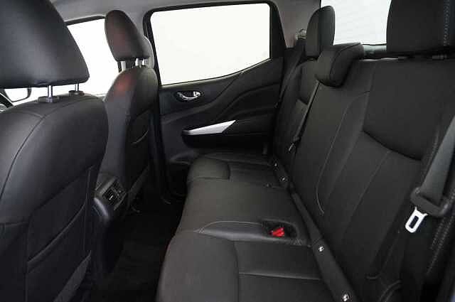 Nissan Navara 2.3 dCi 190 TT 4WD Tekna Auto Pickup with Sat Nav and 360 View Cameras