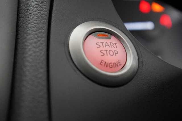 Nissan Navara 2.3 dCi 190 TT 4WD Tekna Auto Pickup with Sat Nav and 360 View Cameras