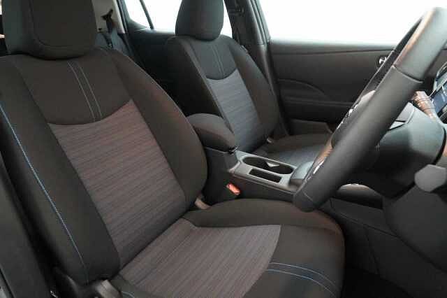 Nissan LEAF 40KW Acenta Auto with Intelligent Cruise Control and Rear View Camera
