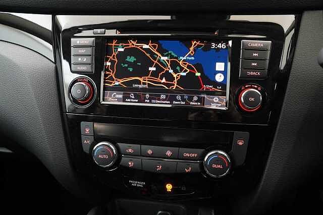 Nissan Qashqai 1.3 DIG-T 160 Acenta Premium with Sat Nav and Rear View Camera