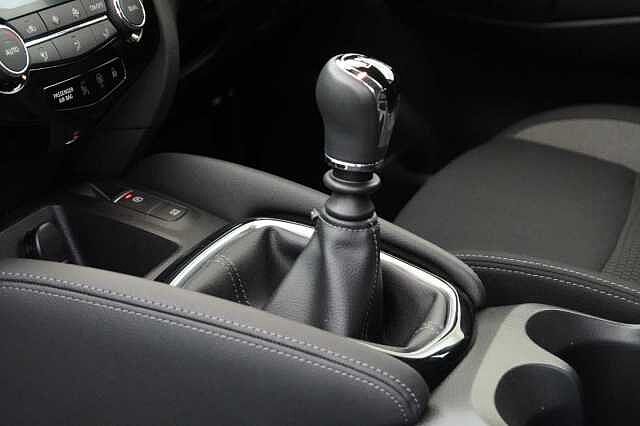 Nissan Qashqai 1.3 DIG-T 160 Acenta Premium with Sat Nav and Rear View Camera