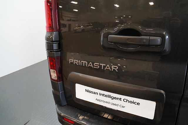Nissan Primastar 2.0 dCi 150 Tekna Auto L2H1 LWB 3.0T Van with Sat Nav and Rear Camera