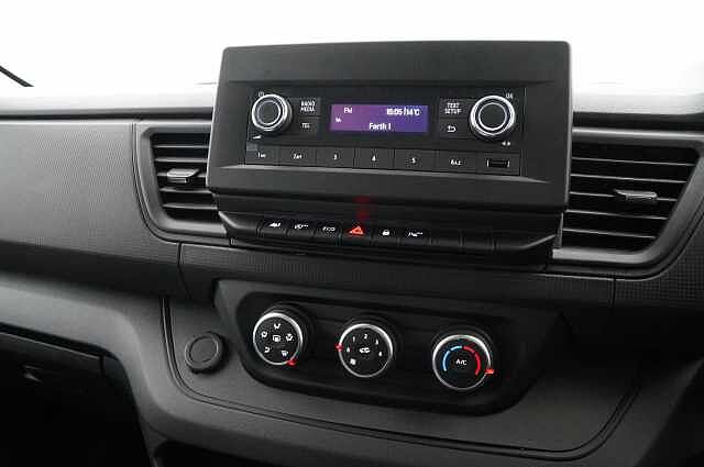 Nissan Primastar 2.0 dCi 110 Acenta L1 H1 3.0T Panel Van with Air Con