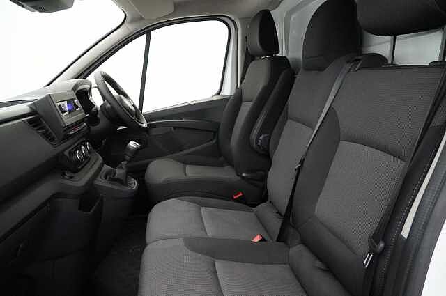 Nissan Primastar 2.0 dCi 110 Acenta L1 H1 3.0T Panel Van with Air Con