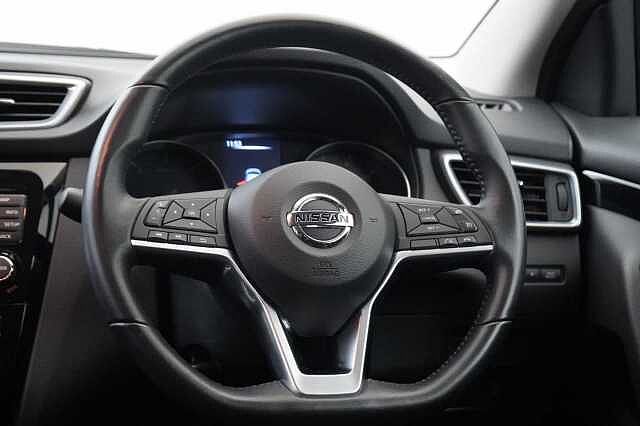 Nissan Qashqai 1.2 DIG-T 115 Acenta with Tech Pack Upgrade - Nav and Rear Parking Camera
