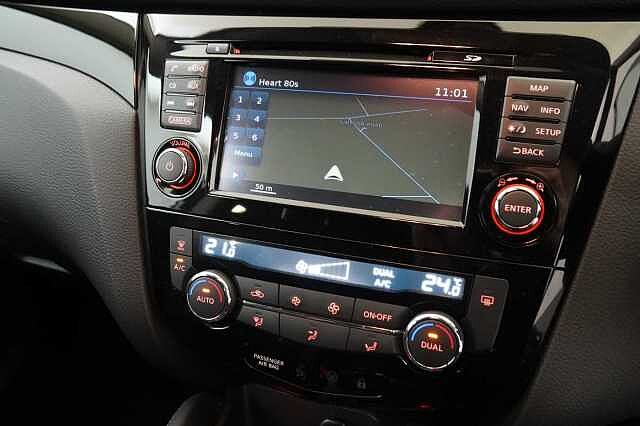 Nissan Qashqai 1.2 DIG-T 115 Acenta with Tech Pack Upgrade - Nav and Rear Parking Camera