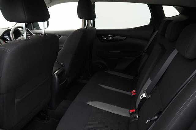 Nissan Qashqai 1.2 DIG-T 115 Acenta with Tech Pack Upgrade - Nav and Rear Parking Camera