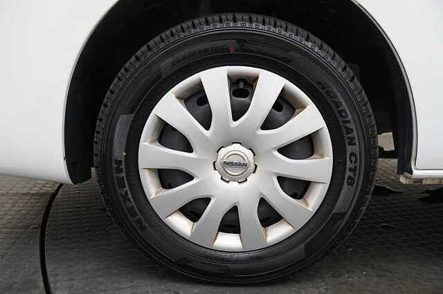 Nissan NV300 2.0 dCi 120 Acenta L1 H1 2.8T Panel Van with Air Con