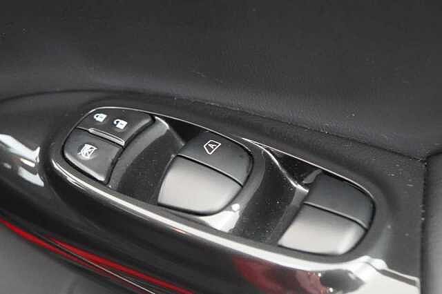 Nissan Juke 1.6 117 Tekna X-Tronic Auto with BOSE Audio