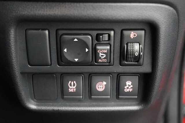 Nissan Juke 1.6 117 Tekna X-Tronic Auto with BOSE Audio