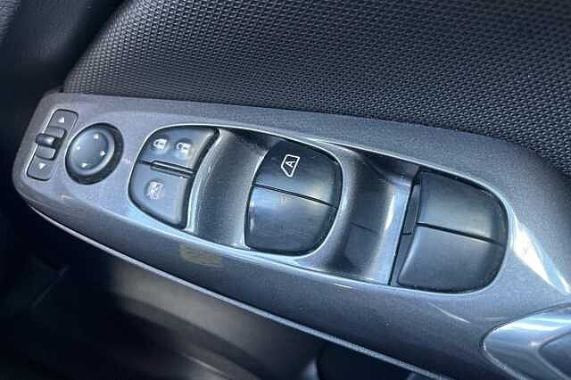 Nissan JUKE 1.0 DiG-T 114 Acenta 5dr