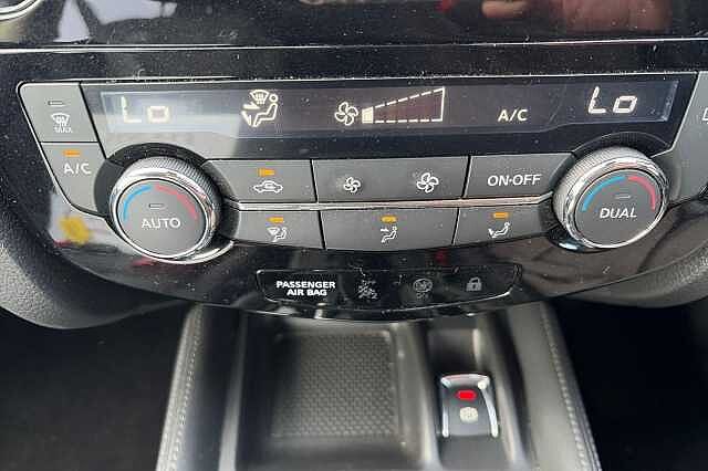 Nissan X-TRAIL 1.6 dCi N-Connecta 5dr Xtronic