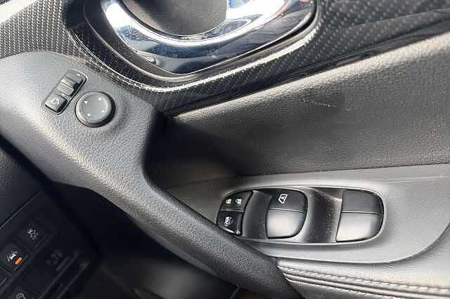 Nissan X-TRAIL 1.6 dCi N-Connecta 5dr Xtronic