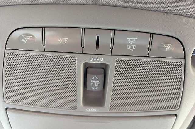 Nissan X-TRAIL 1.6 dCi N-Connecta 5dr Xtronic