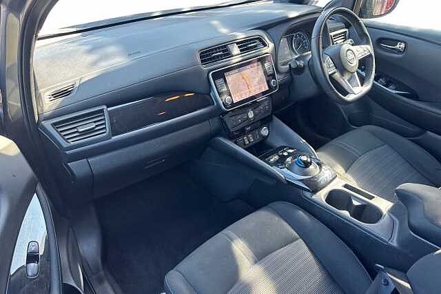 Nissan LEAF 110kW N-Connecta 39kWh 5dr Auto