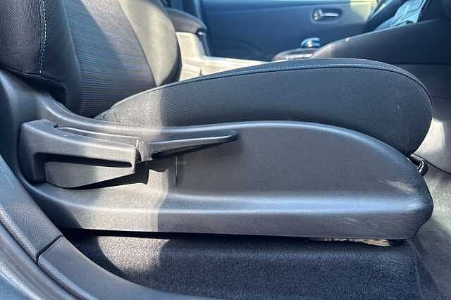 Nissan LEAF 110kW N-Connecta 39kWh 5dr Auto