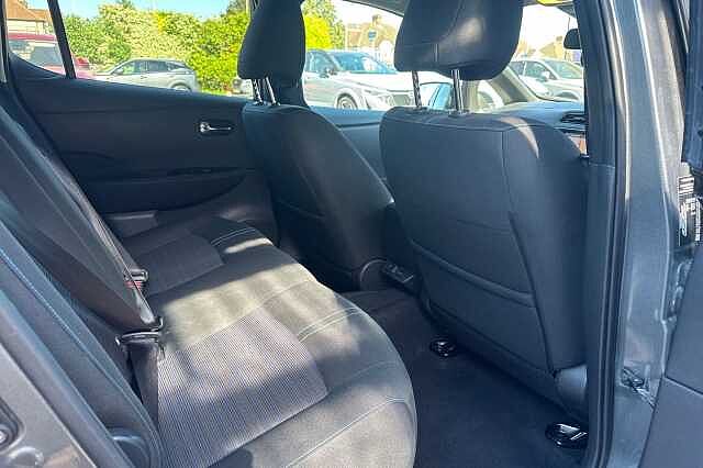 Nissan LEAF 110kW N-Connecta 39kWh 5dr Auto
