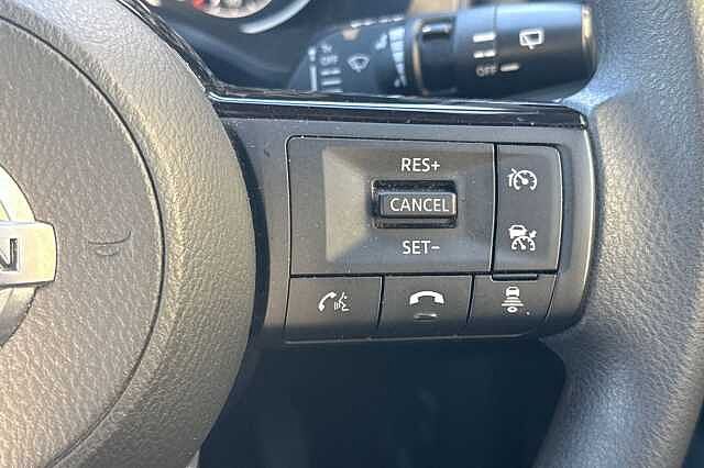 Nissan Qashqai 1.3 DiG-T MH Visia 5dr