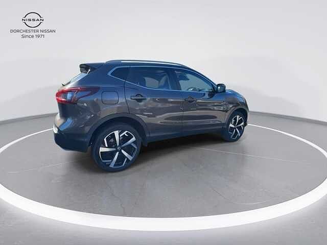 Nissan Qashqai 1.3 DIG-T Tekna SUV 5dr Petrol Manual Euro 6 (s/s) (140 ps)