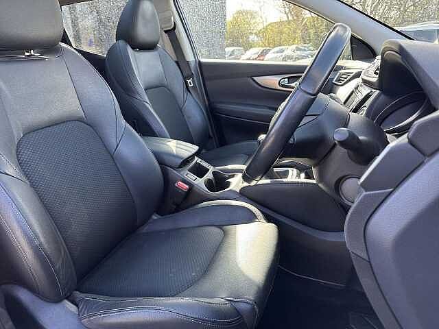 Nissan Qashqai 1.3 DIG-T Tekna SUV 5dr Petrol Manual Euro 6 (s/s) (140 ps)