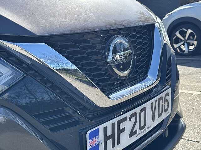 Nissan Qashqai 1.3 DIG-T Tekna SUV 5dr Petrol Manual Euro 6 (s/s) (140 ps)