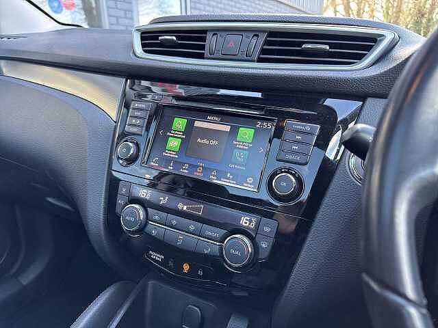 Nissan Qashqai 1.3 DIG-T Tekna SUV 5dr Petrol Manual Euro 6 (s/s) (140 ps)