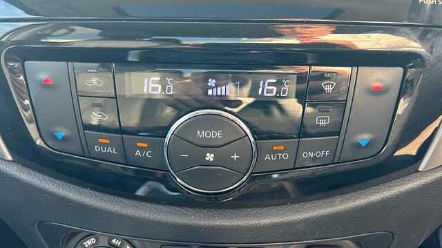 Nissan Navara Double Cab Pick Up Tekna 2.3dCi 190 TT 4WD Auto