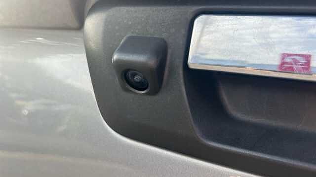 Nissan Navara Double Cab Pick Up Tekna 2.3dCi 190 TT 4WD Auto