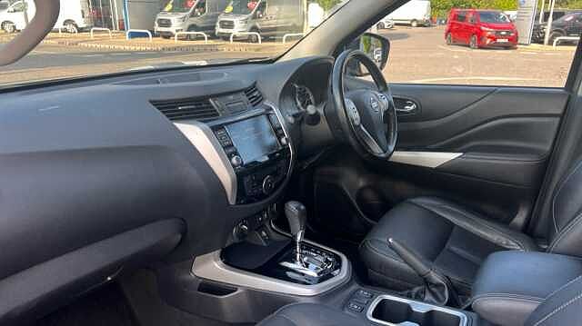 Nissan Navara Double Cab Pick Up Tekna 2.3dCi 190 TT 4WD Auto