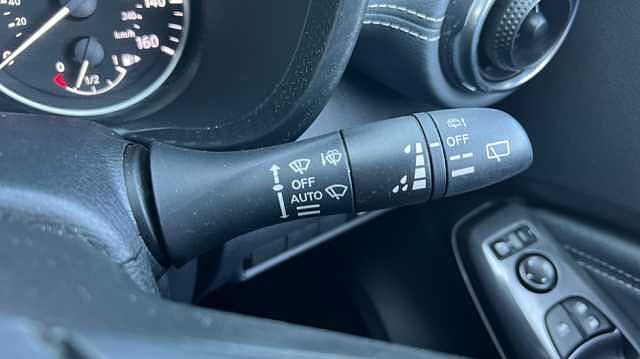 Nissan Juke 1.0 DiG-T 114 N-Connecta 5dr