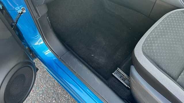 Nissan Juke 1.0 DiG-T 114 N-Connecta 5dr