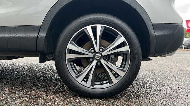 Nissan Qashqai 1.5 dCi 115 N-Connecta 5dr