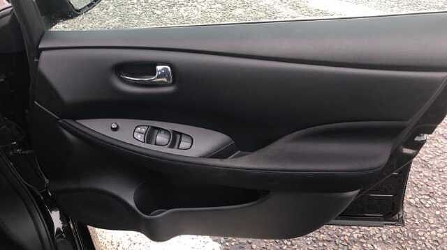Nissan LEAF LEAF 110kW Acenta 40kWh 5dr Auto [6.6kw Charger]