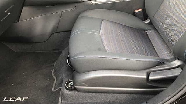 Nissan LEAF LEAF 110kW Acenta 40kWh 5dr Auto [6.6kw Charger]