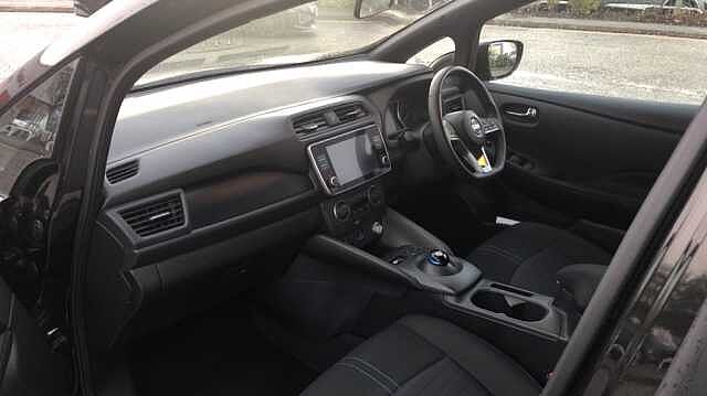 Nissan LEAF LEAF 110kW Acenta 40kWh 5dr Auto [6.6kw Charger]